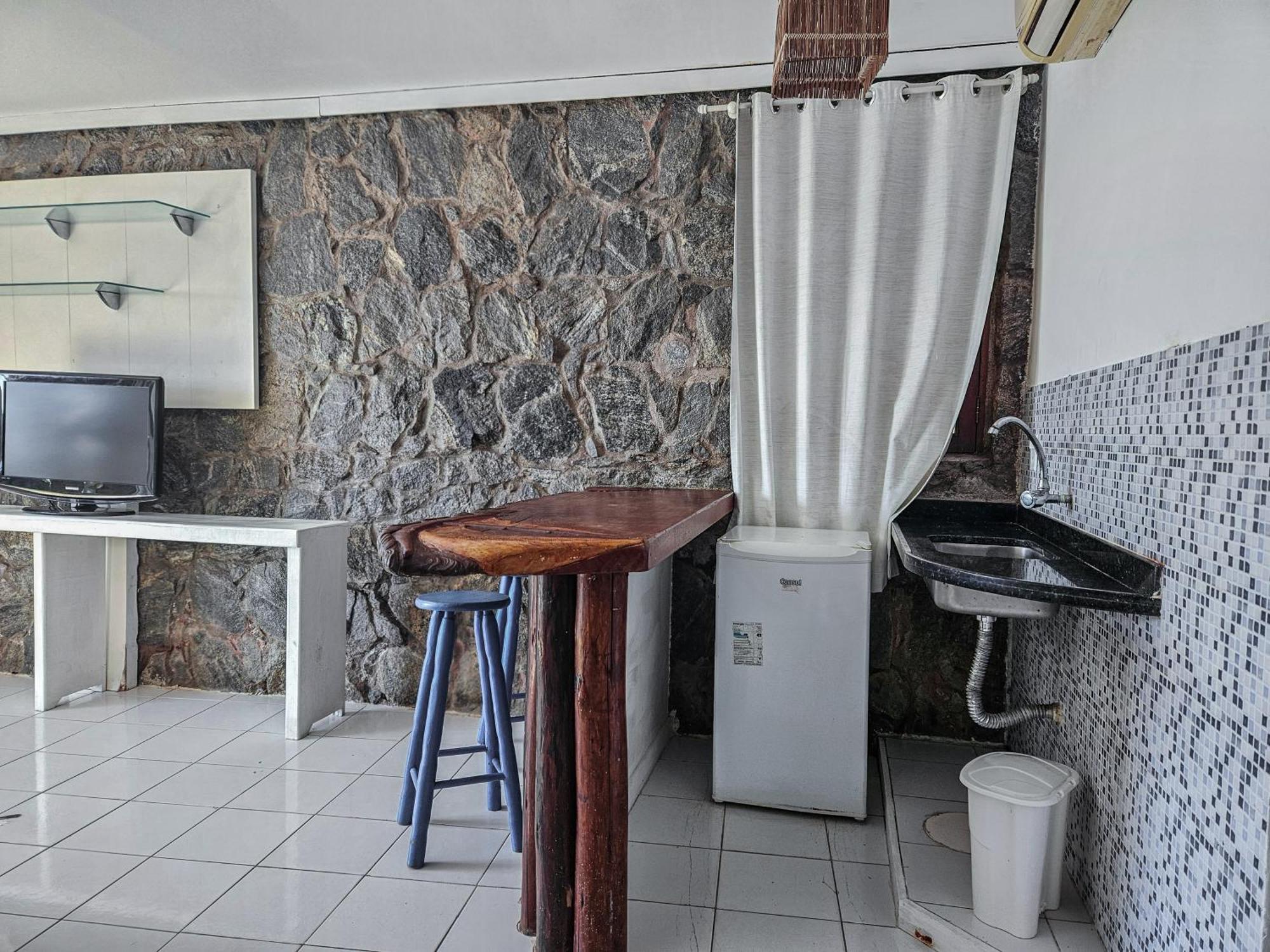 Hotel Bella Vista Ocean View Búzios Exteriér fotografie A typical studio apartment in Brazil